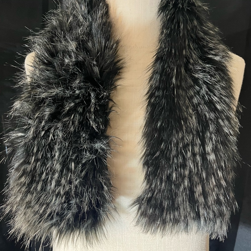 Elegant Black Faux Fur Scarf